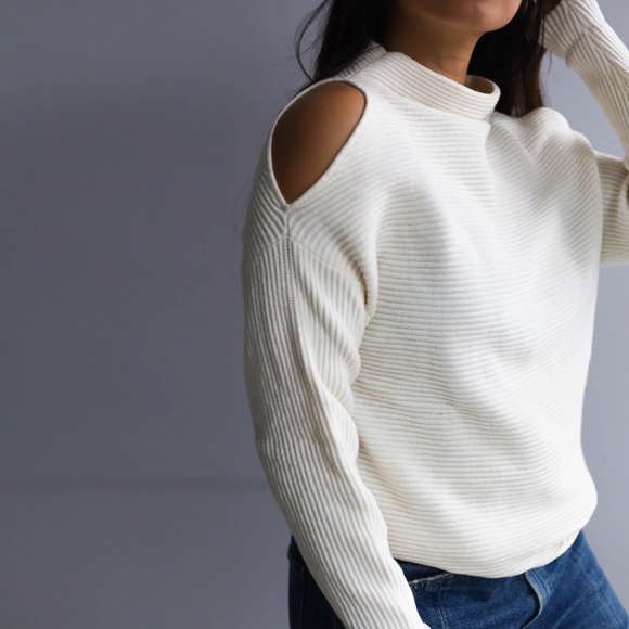 Cozy White Cutoff shoulder Sweater - Picture 1 of 7
